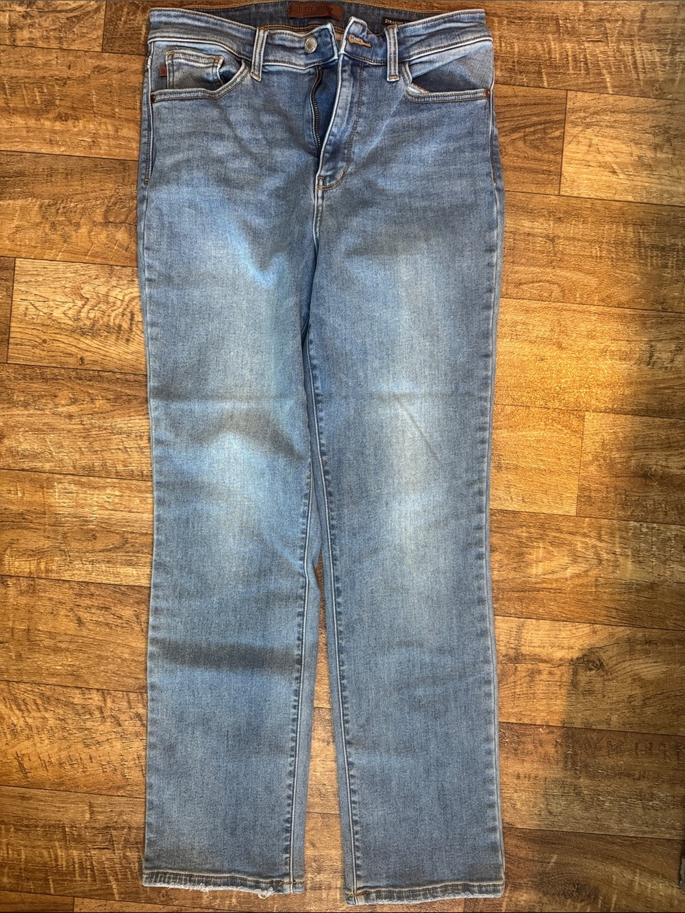 Judy Blue Light Wash Straight Leg Jeans